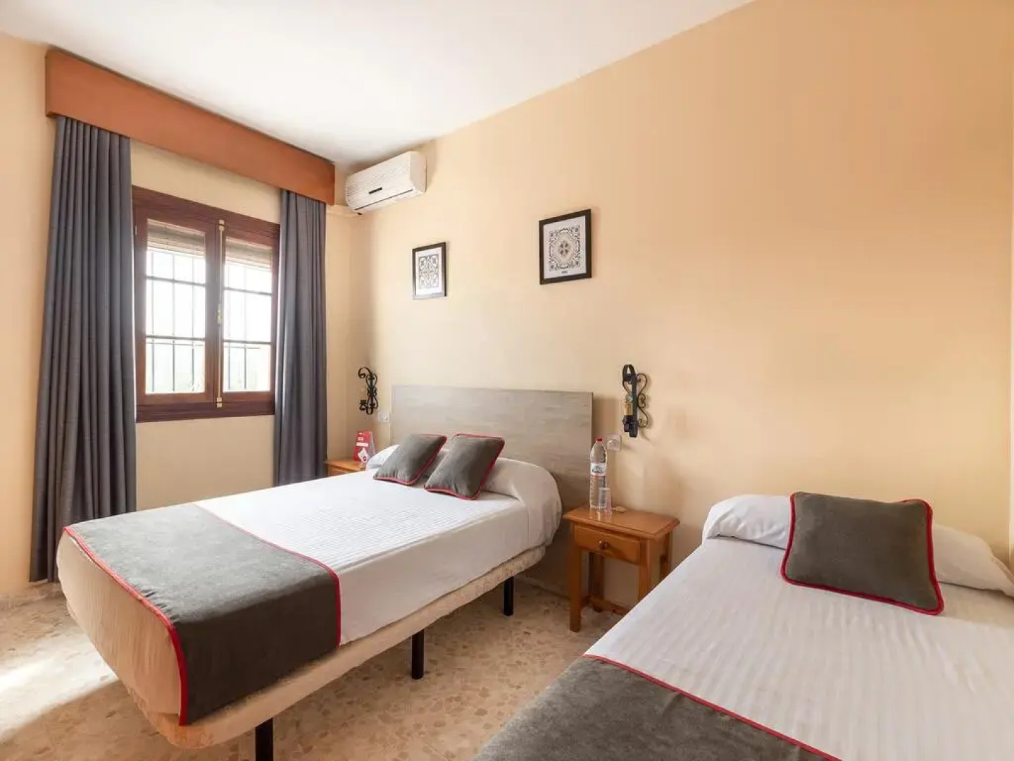 OYO Hostal El Paisano