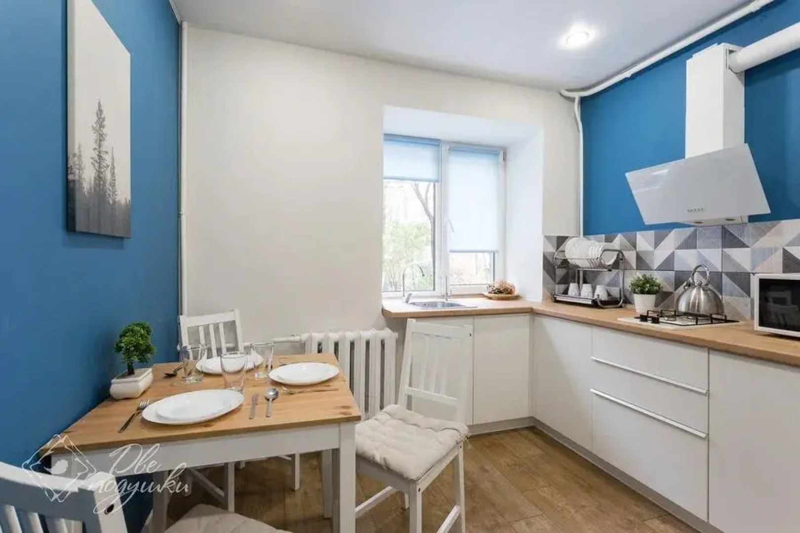 Две подушки на ул. Мальцева, д. 28