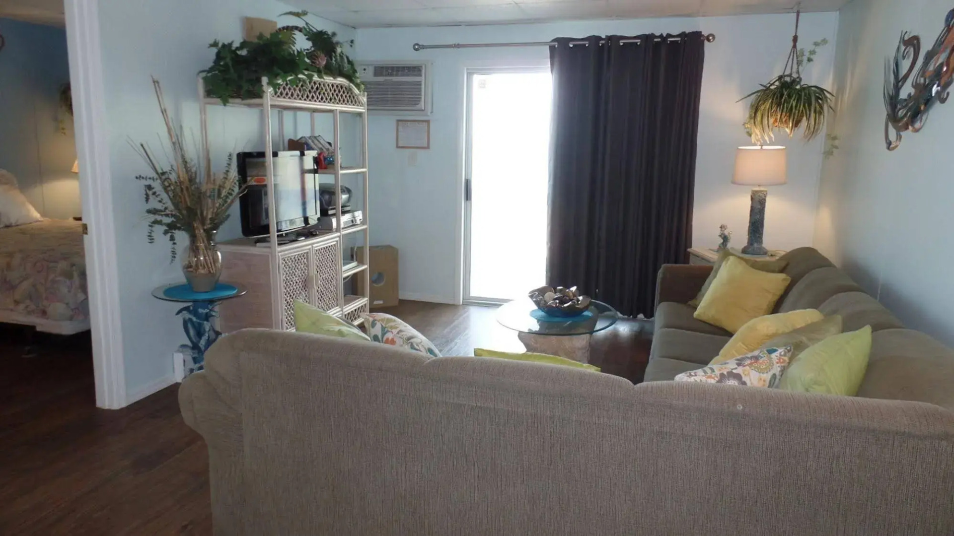 Windjammer Condominiums