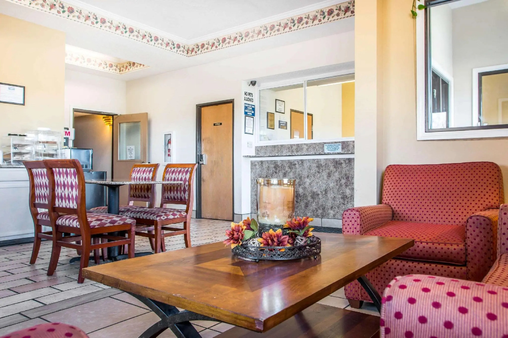 Red Lion Inn & Suites Caseyville