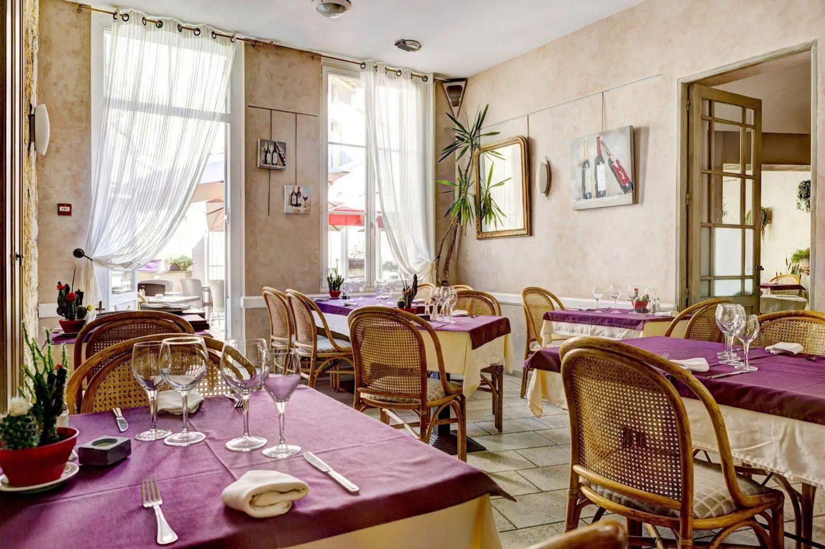 Hôtel de la tour à LIBOURNE