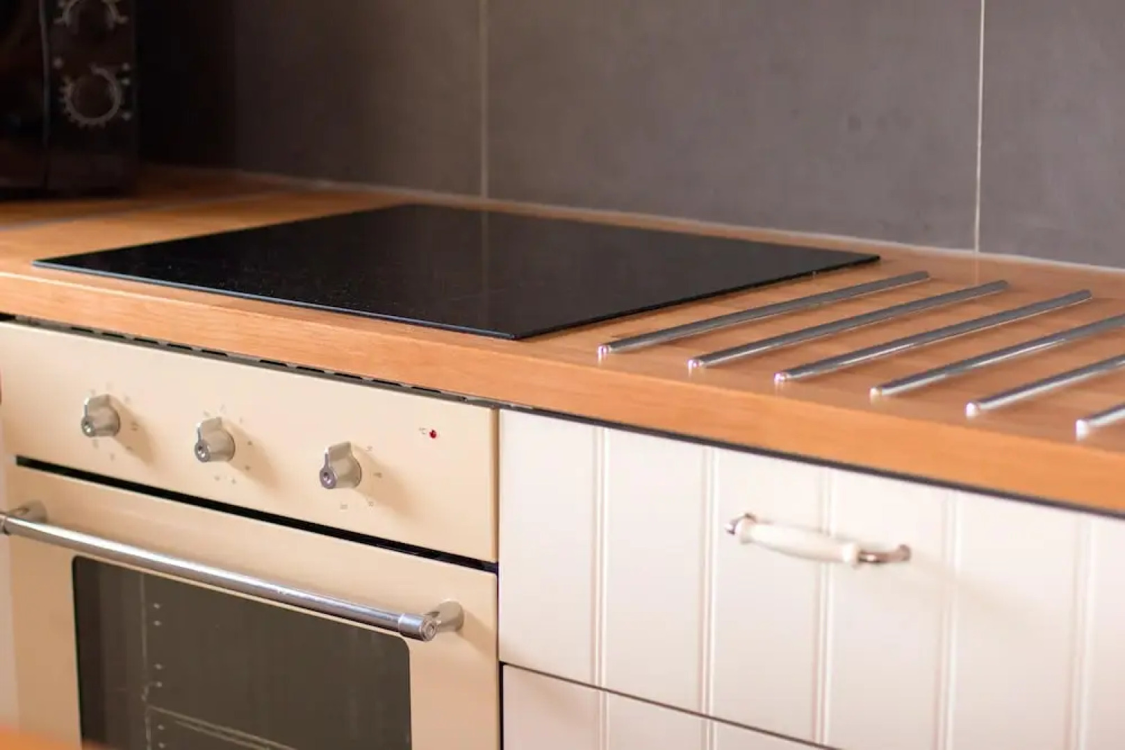 Apartment With 2 Bedrooms in Collonges-sous-salève, With Wonderful Mountain View, Shared Pool, Enclosed Garden - 5 km From the Slopes