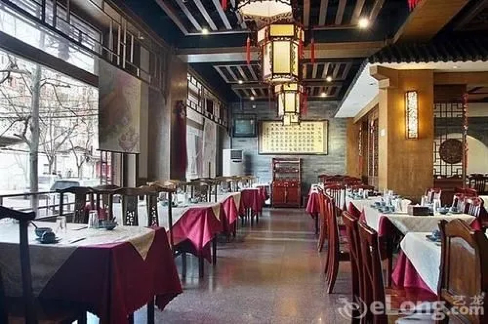 Donghua Hotel Beijing (Tian'anmen Wangfujing Branch)