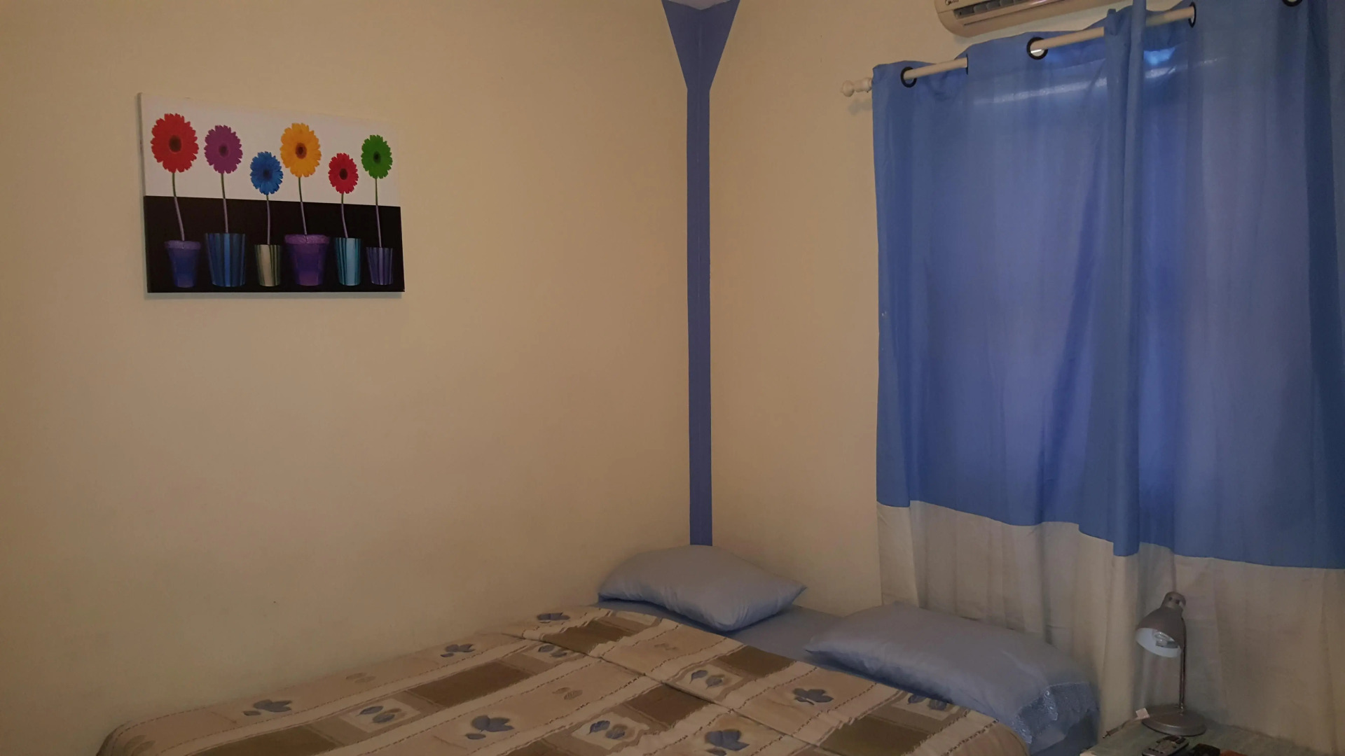 Sea Horizon Apartments (across from Mambo Beach)