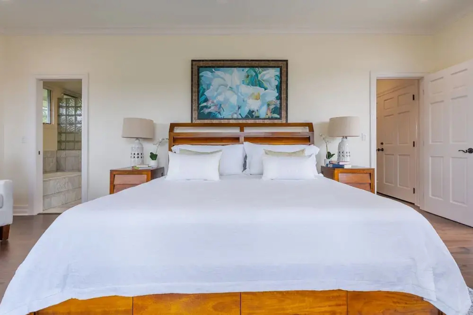 Pau Laka 5 Bedroom Home by RedAwning