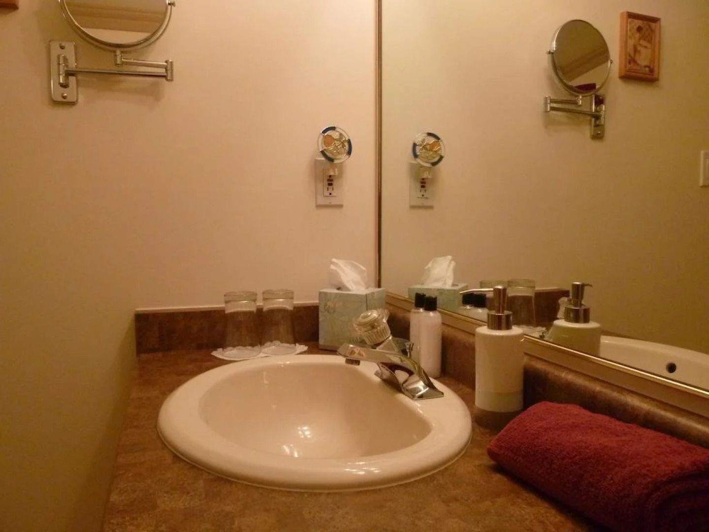 Cobble House Bed & Breakfast