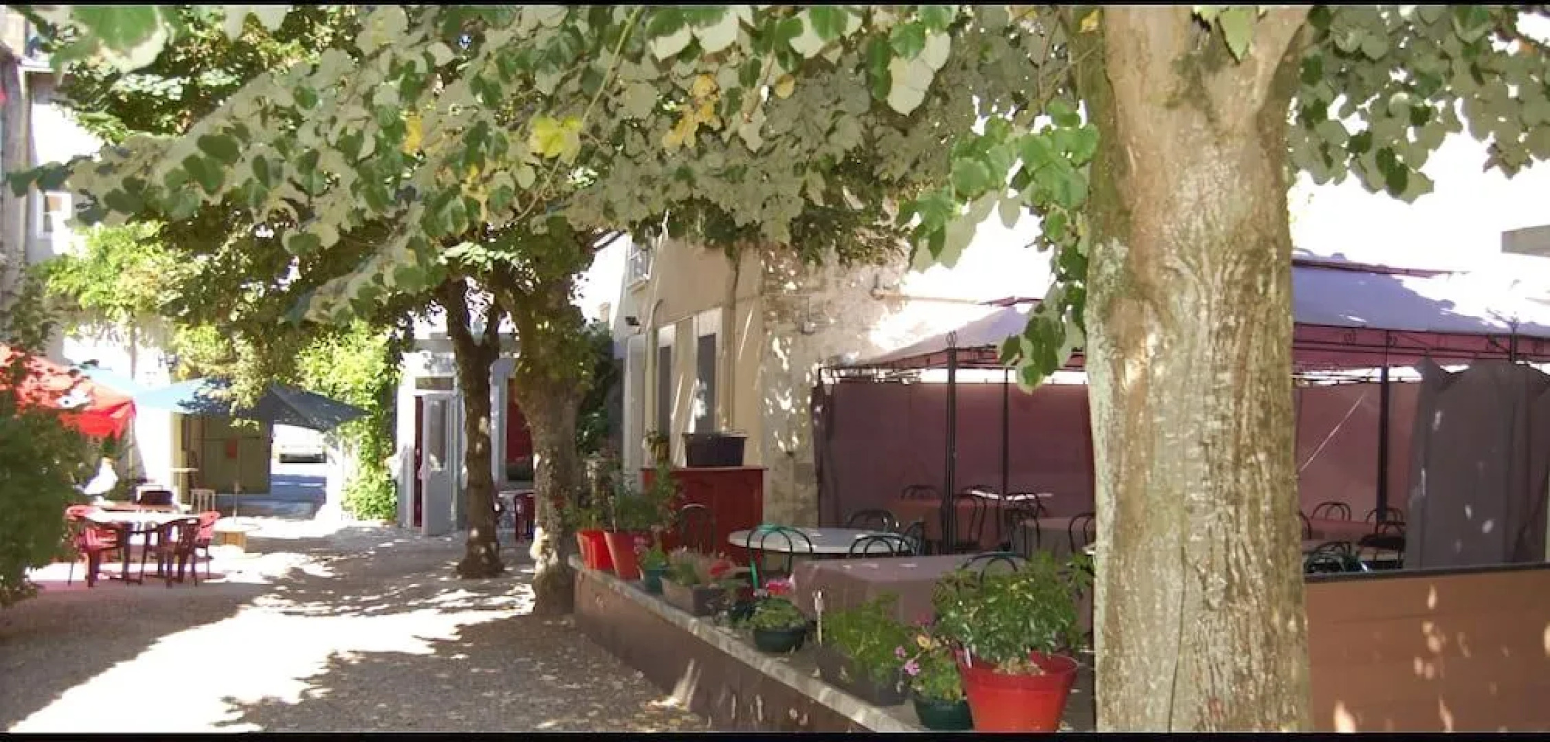 Detached Holiday Home in Braize with Terrace