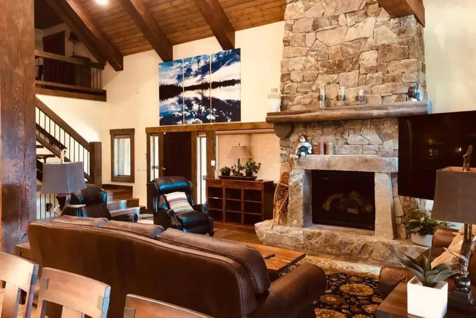 Yellowstone Crossing Lodge