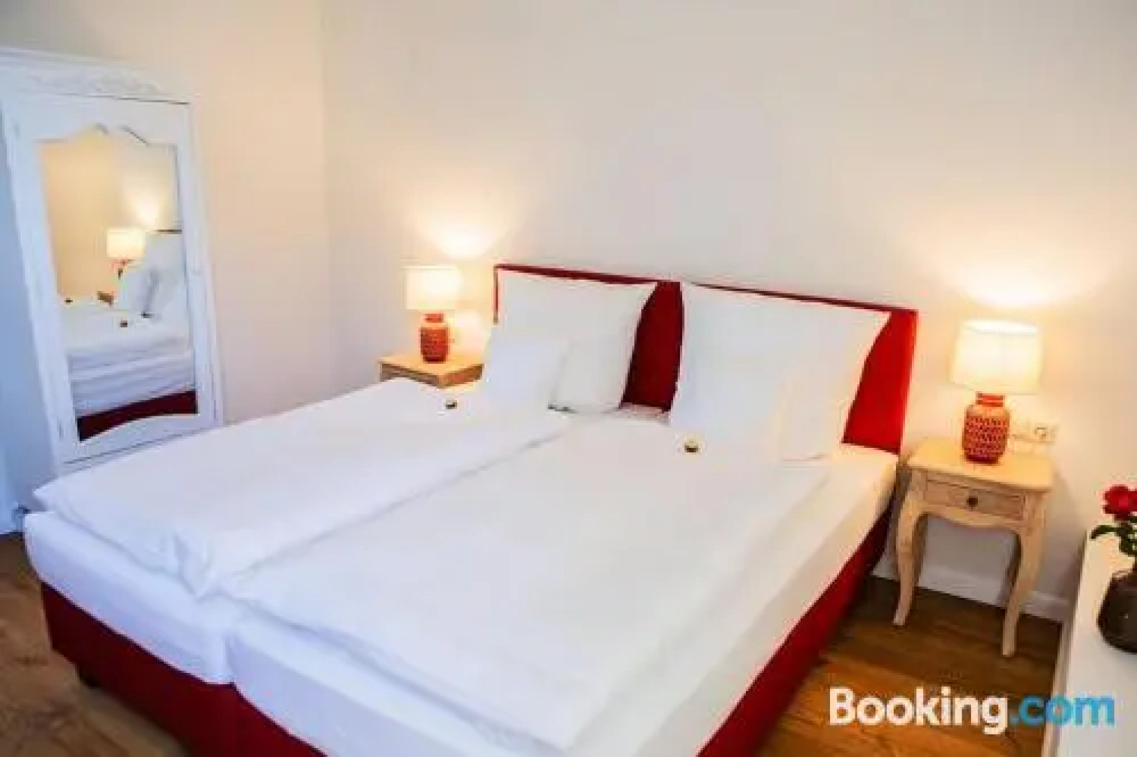 Hotel und Weinhaus zur Krone