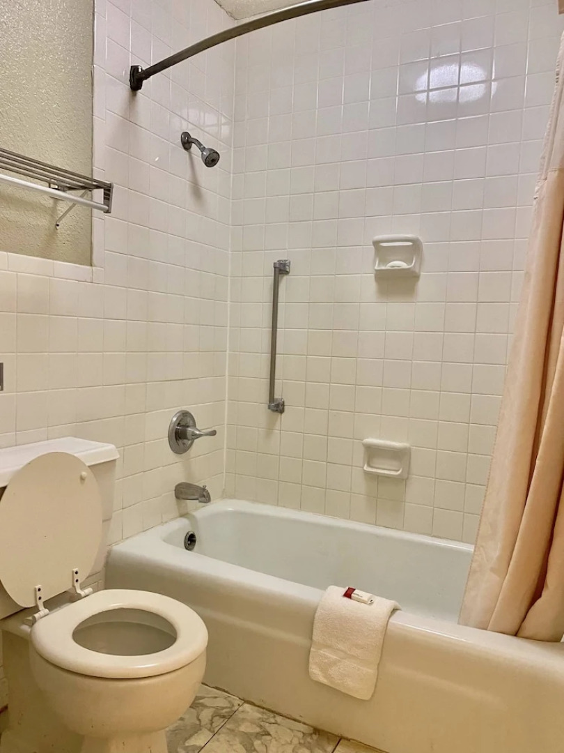 Travelodge by Wyndham Forrest City