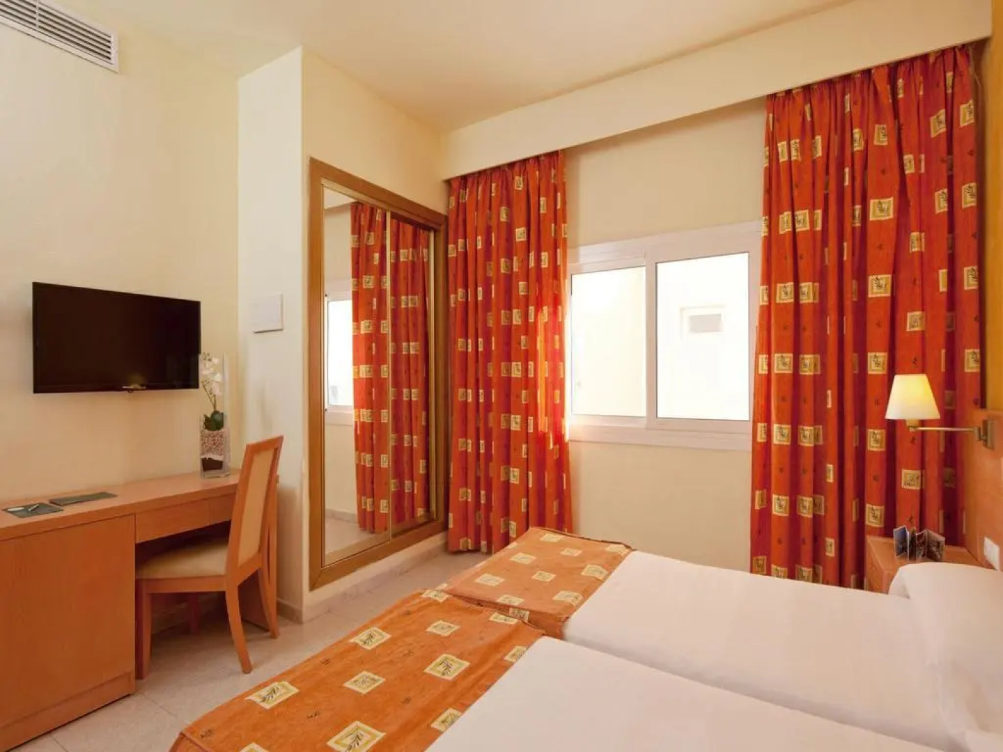 Hotel HM Alma Beach - Adults Only