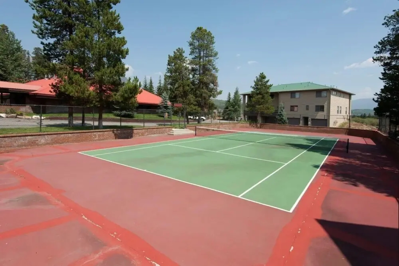 Lagoon  754b 3 Bedroom Townhouse