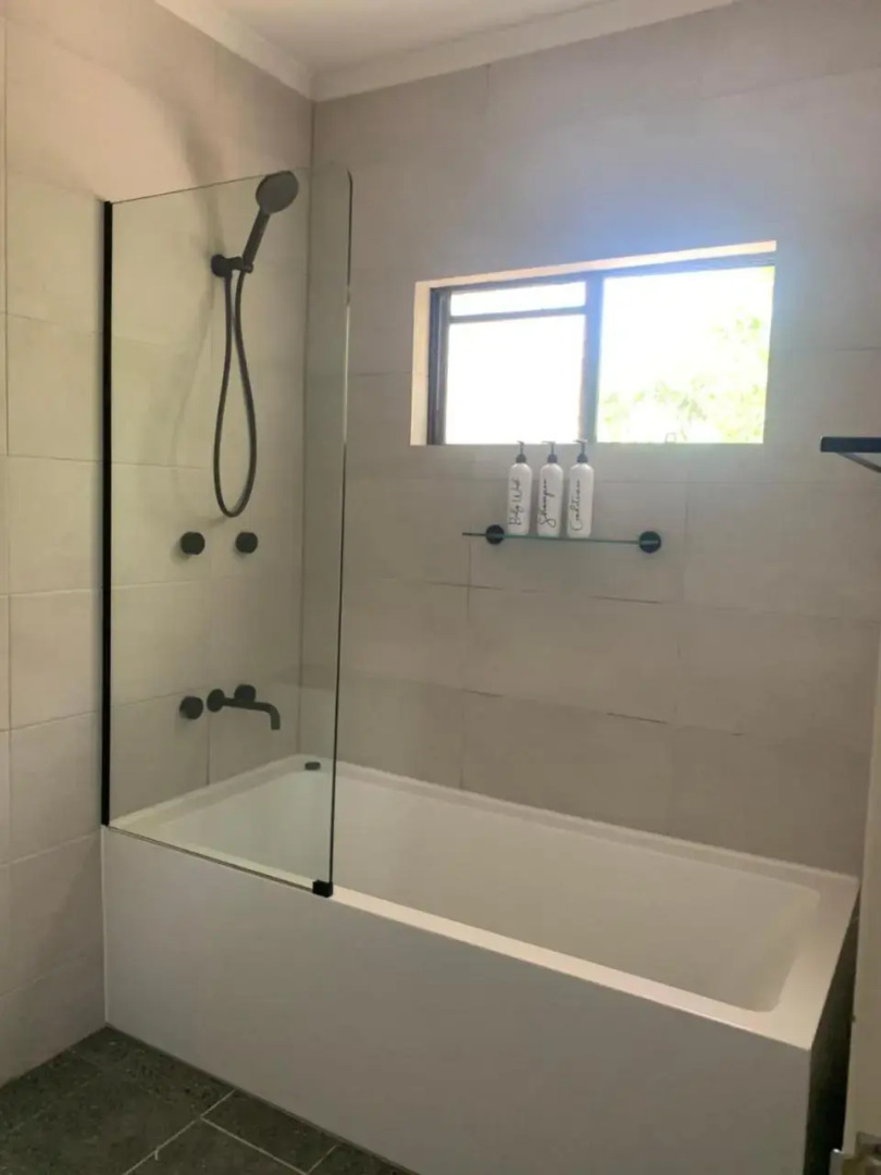 Tropical getaway with private pool 100m from beach