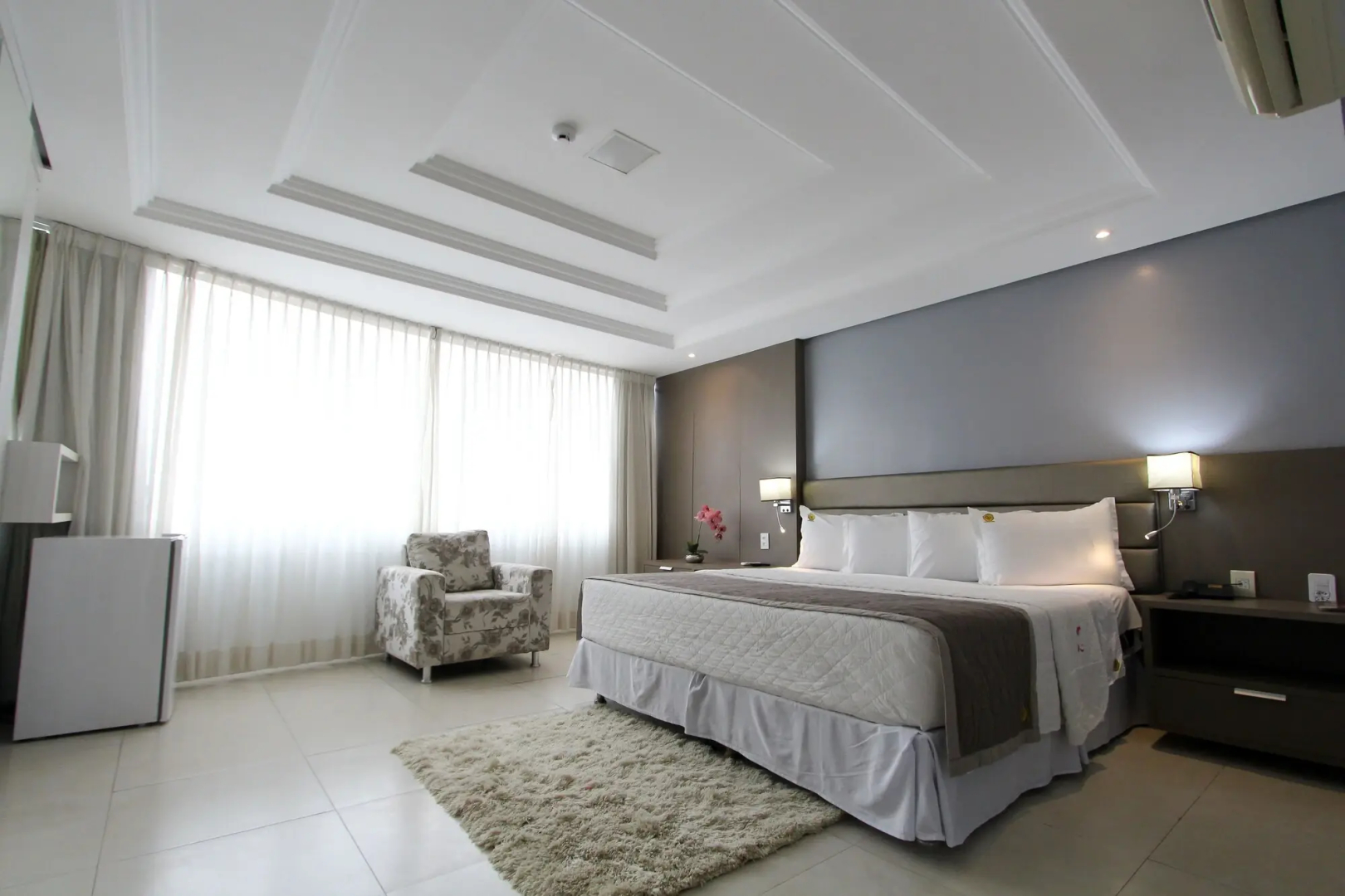 Golden Ville Hotel