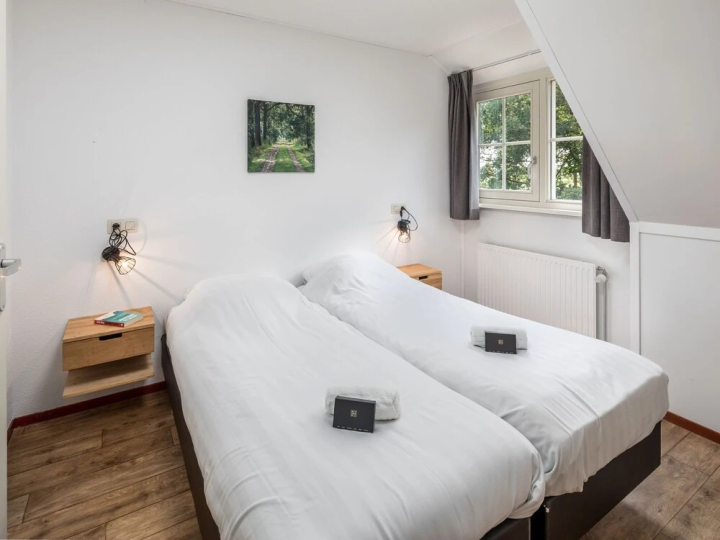 Spacious Home With a Whirlpool and six Bathrooms, in Twente