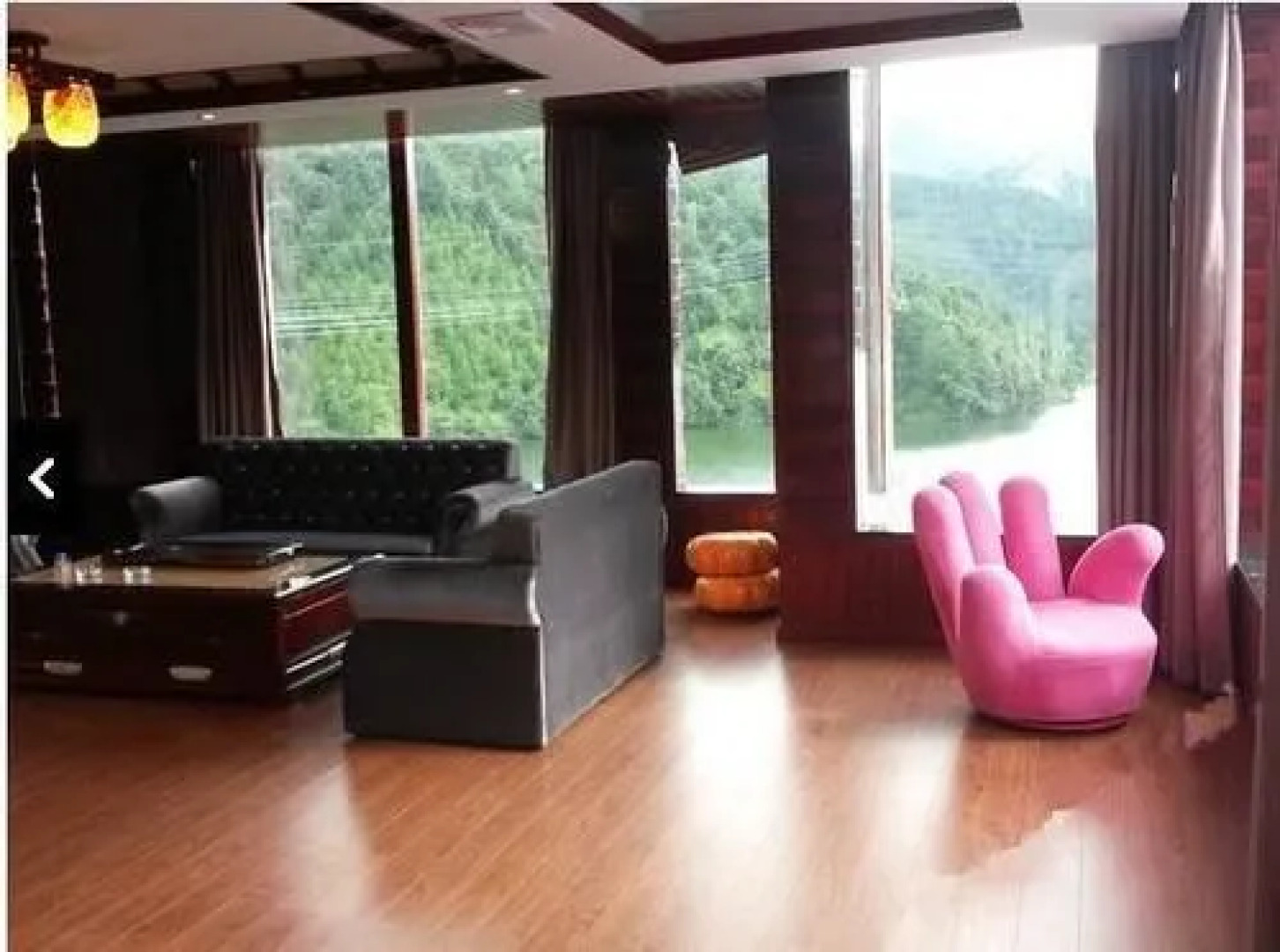 Xiangcaohu Holiday Hotel