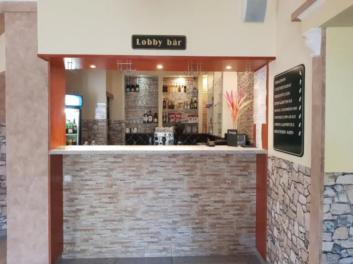 Liza Aqua & Conference Hotel és Fehér Akác Csárda