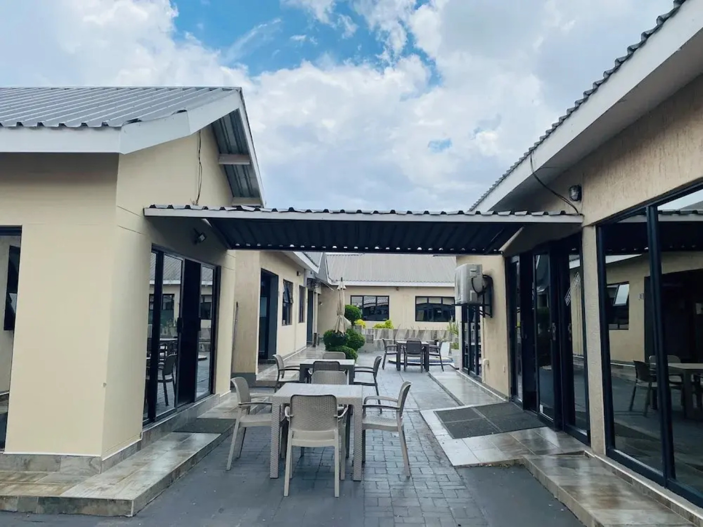 Executive Suite and Spa