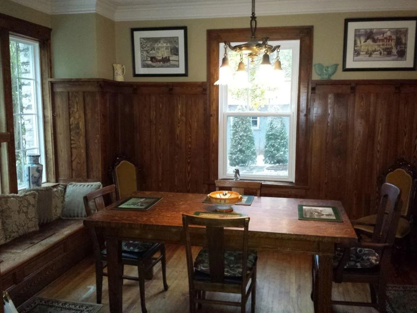 Riverside Caygeon B&B