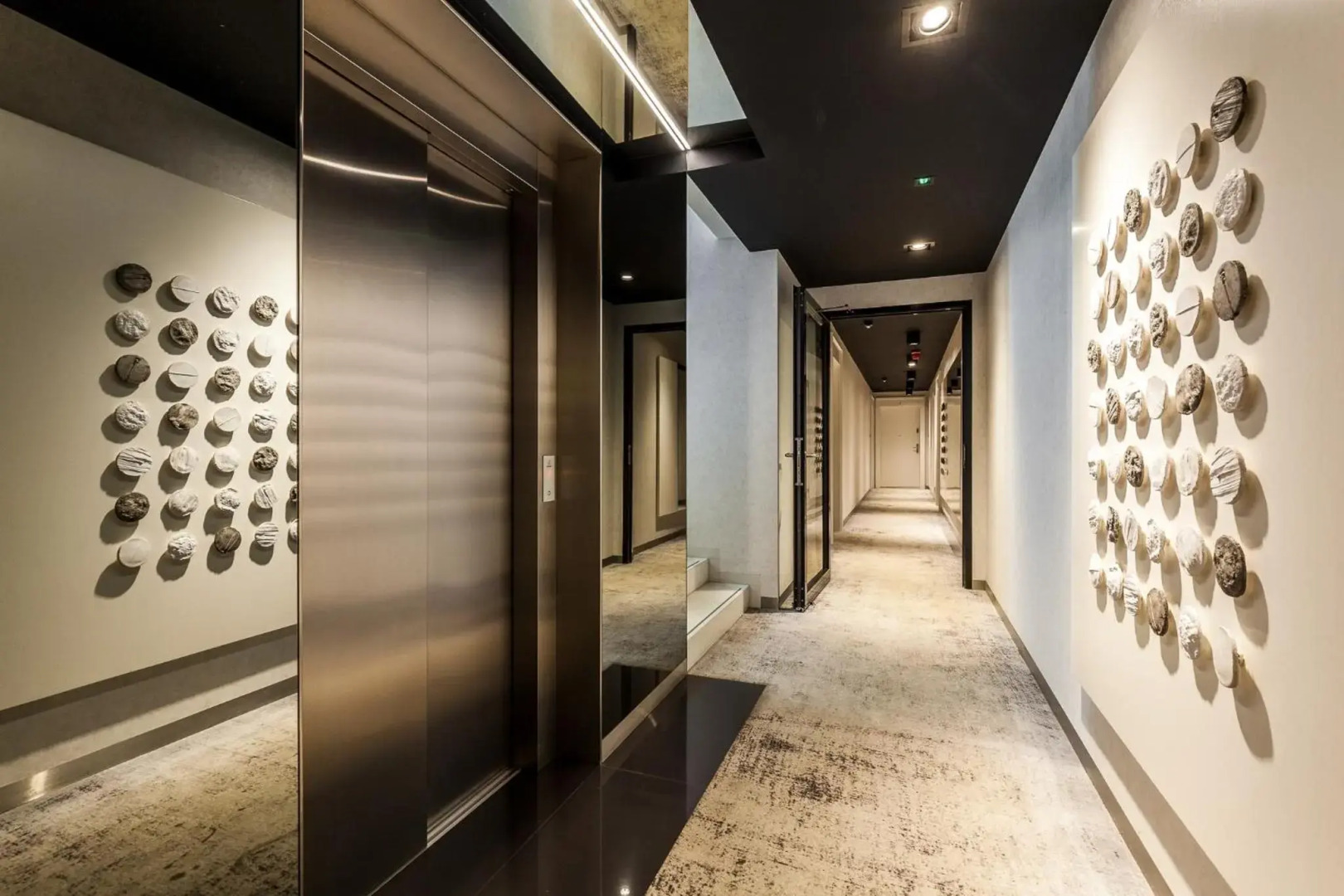 Apartamenty Black&White - Silver House