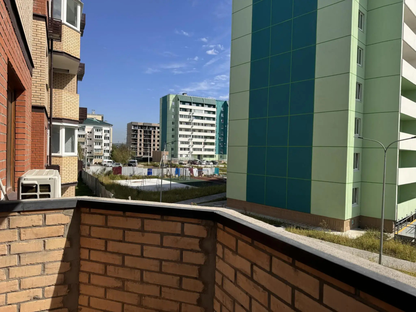 Апартаменты на улице Андрея Кушнера 32