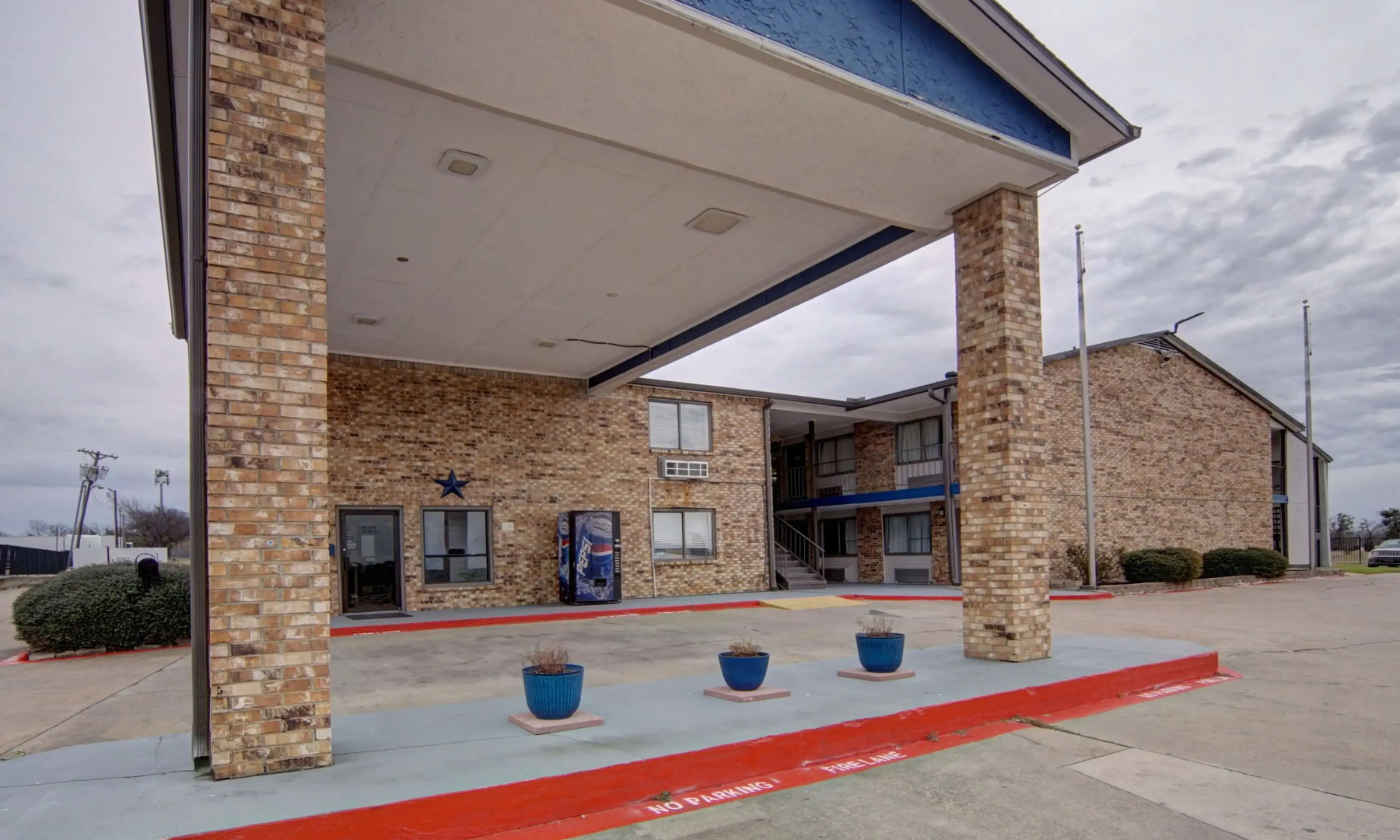 Motel 6 Red Oak, TX - Dallas