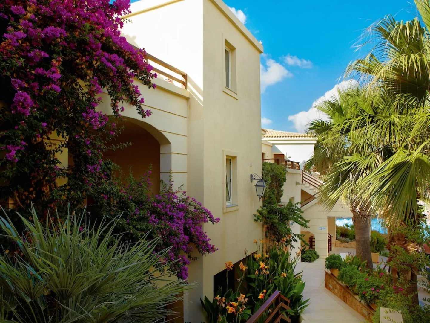 Club Marine Palace & Suites