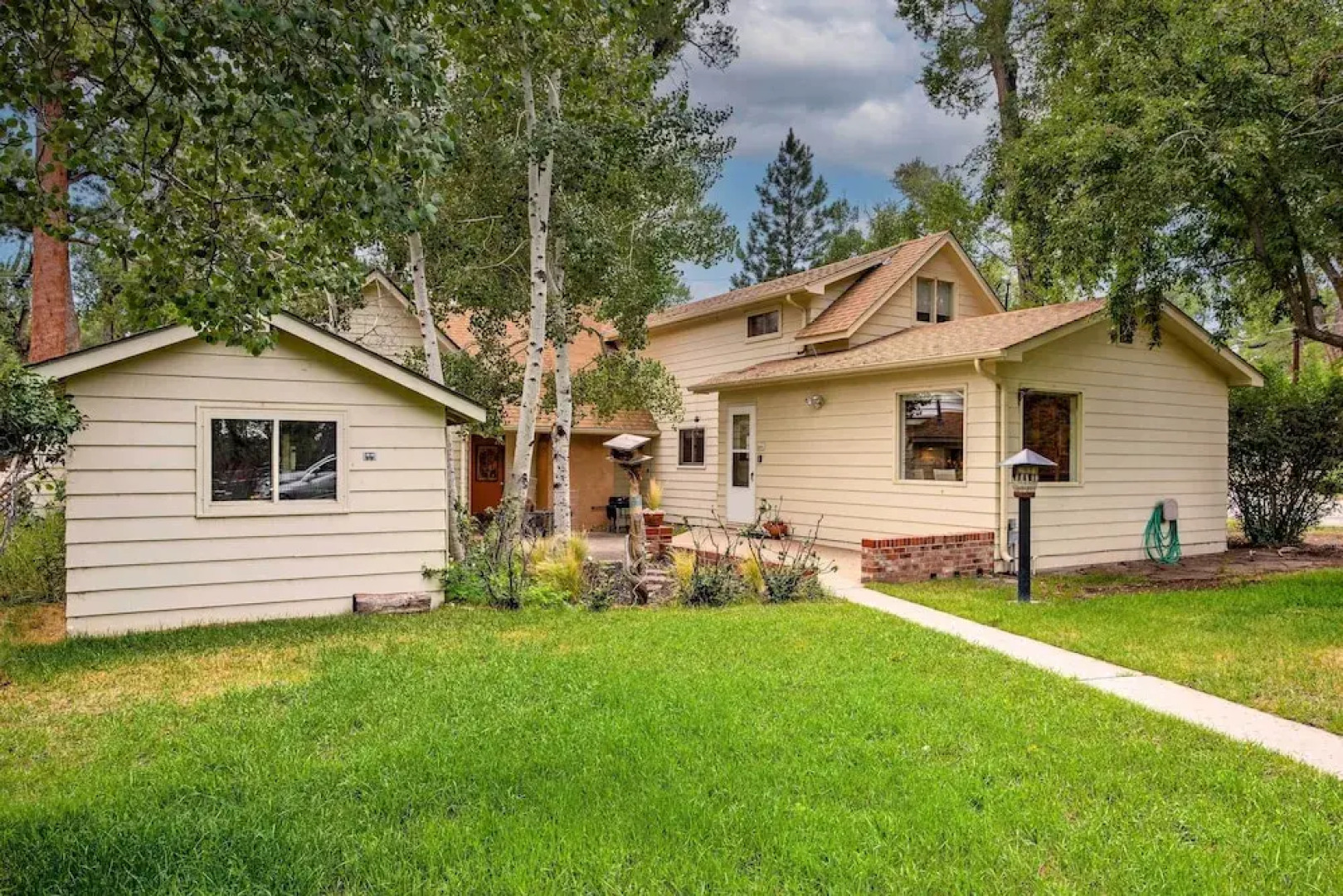 Charming Buena Vista Creekside Home: Walk to Main!