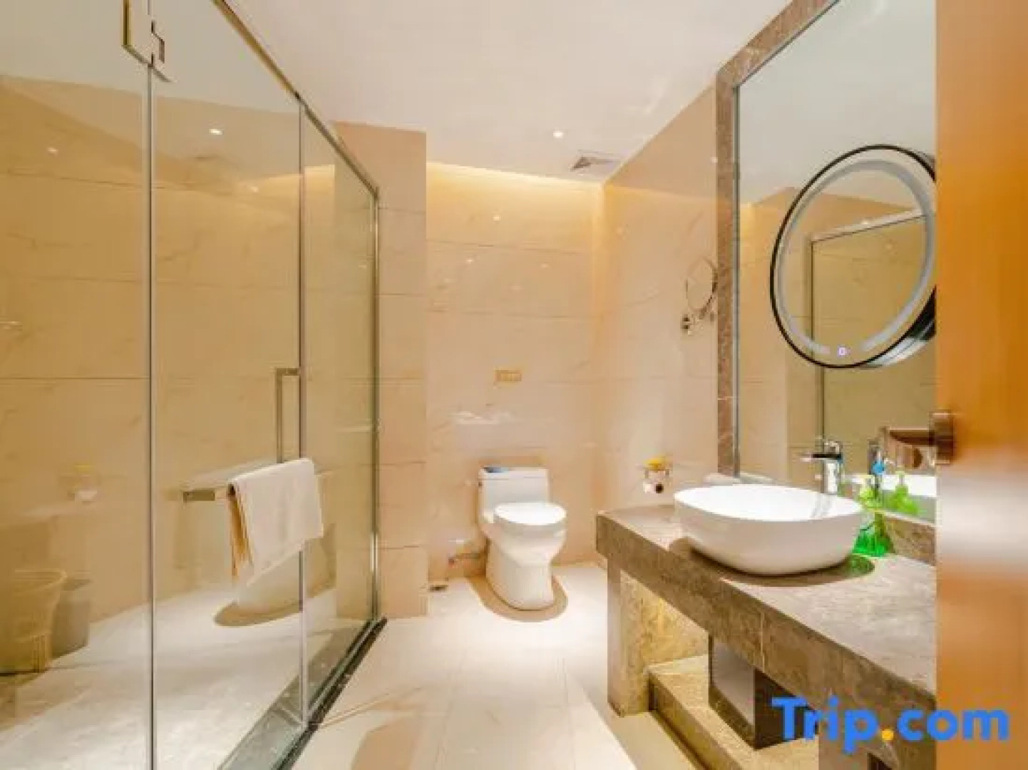 Moonlight Star Hotel