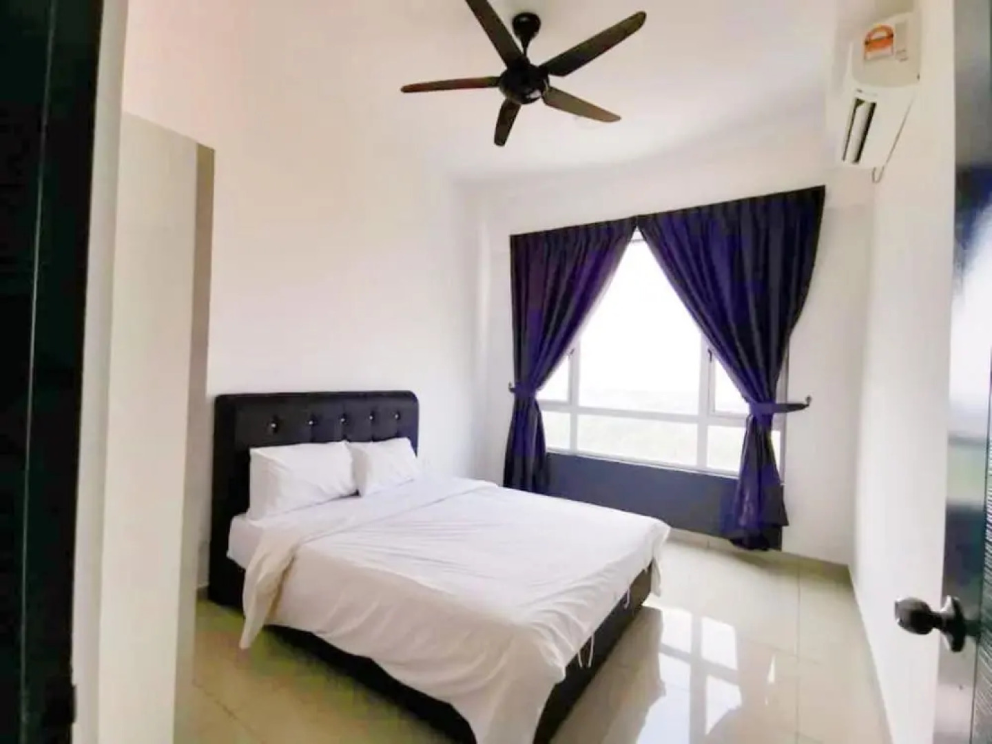 Dcarlton Seaview Residensi By Heyday