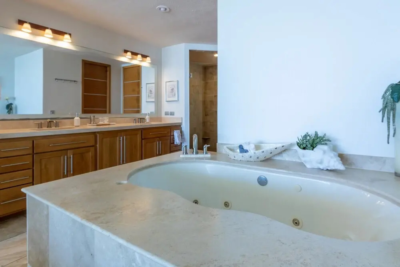 Playa Blanca 3 Bedroom Condo by RedAwning