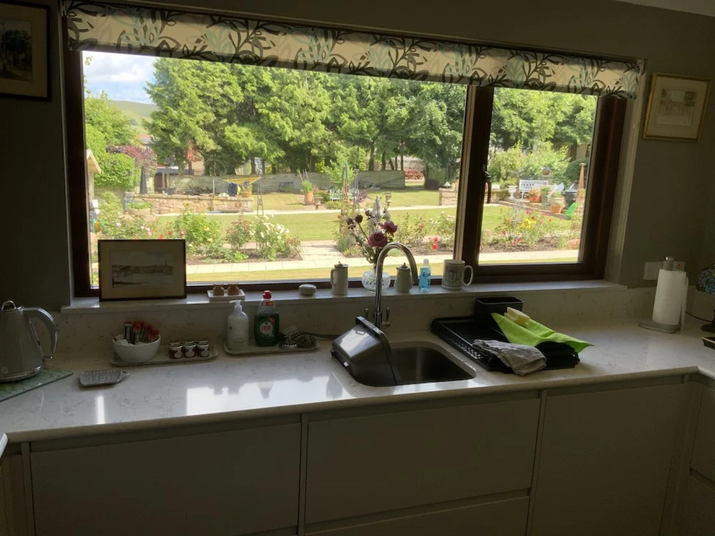 Remarkable 2-bed Cottage in Tranquil Setting