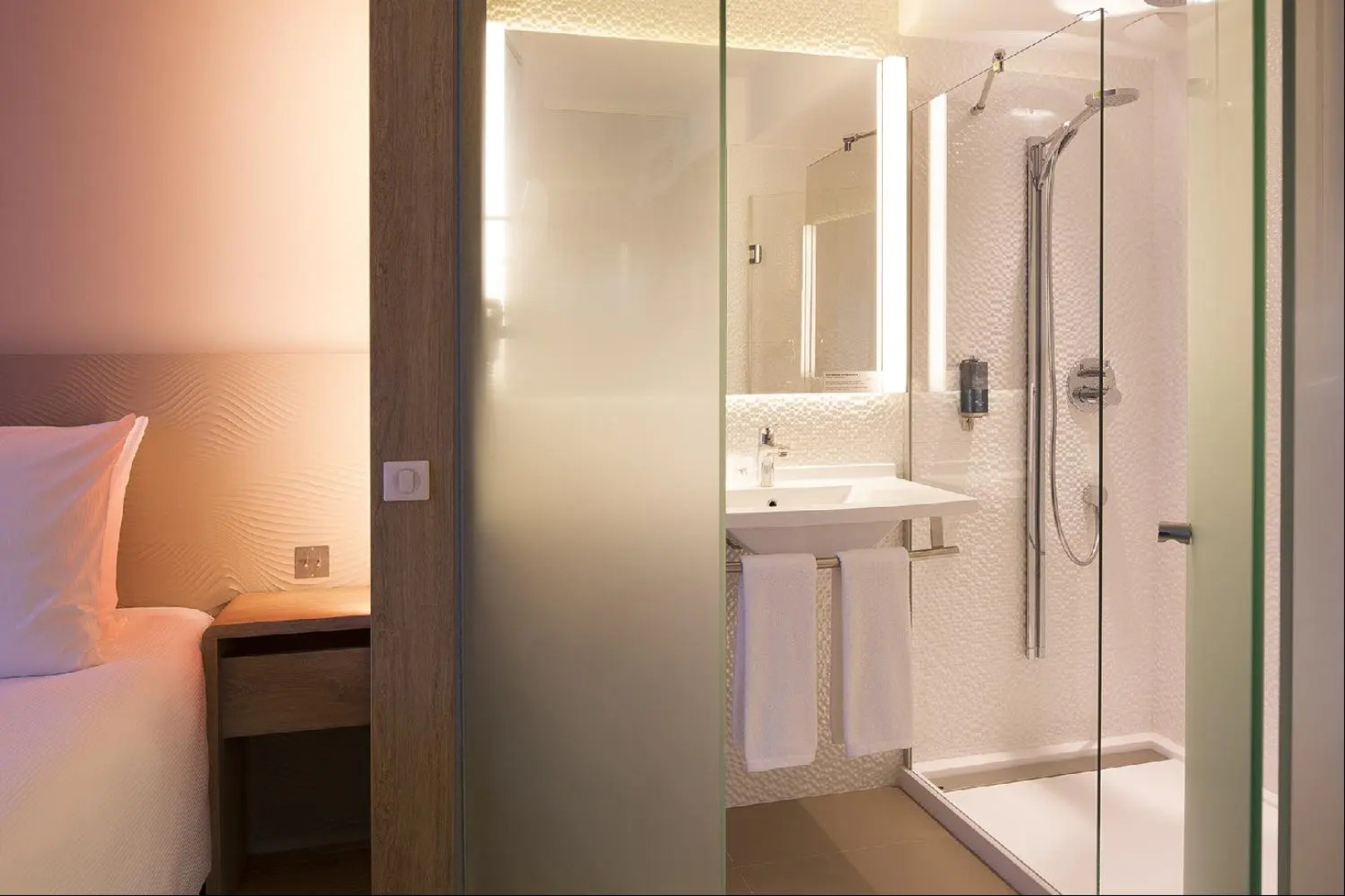 Nomad Hotel Roissy CDG