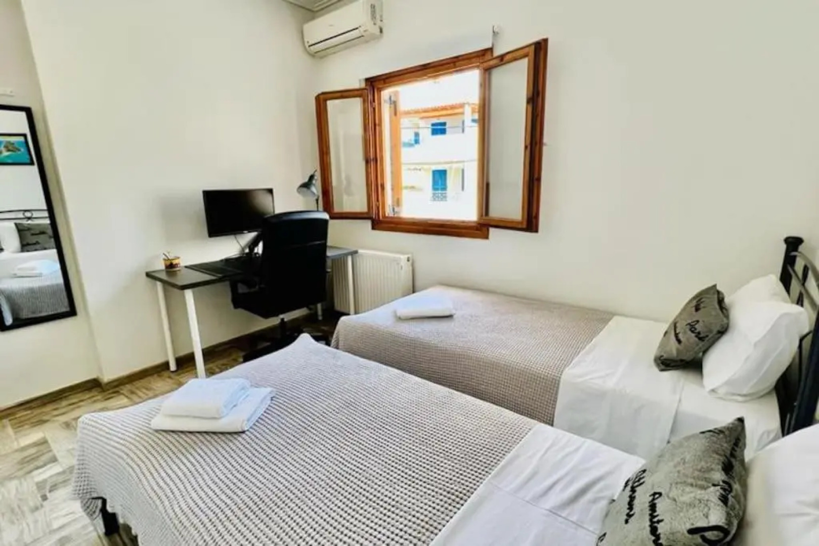 Chrysa's Dream - Dreamy Sea View at Spacious 3BR Apt in Porto Cheli