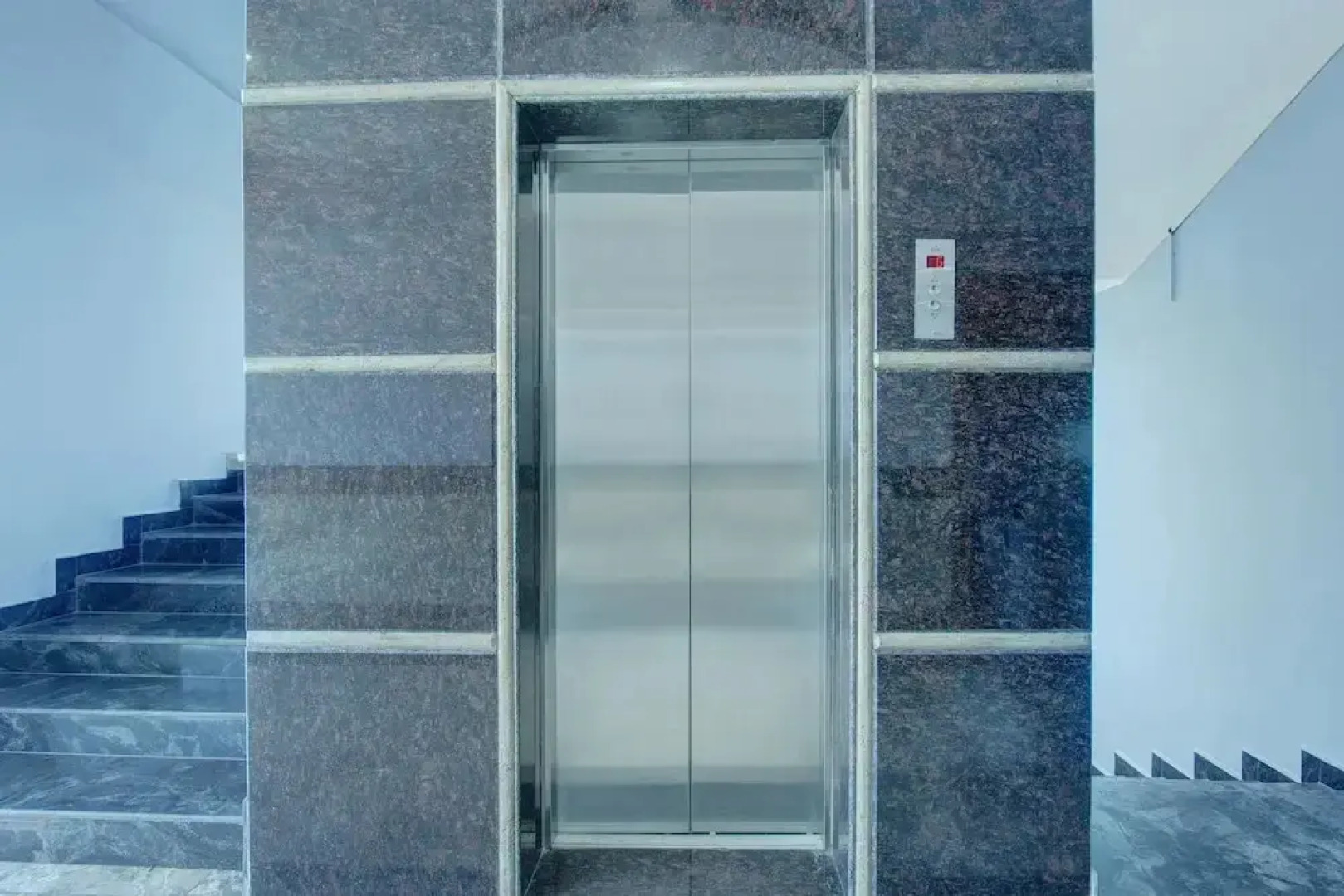 Sharan Residency by OYO Rooms