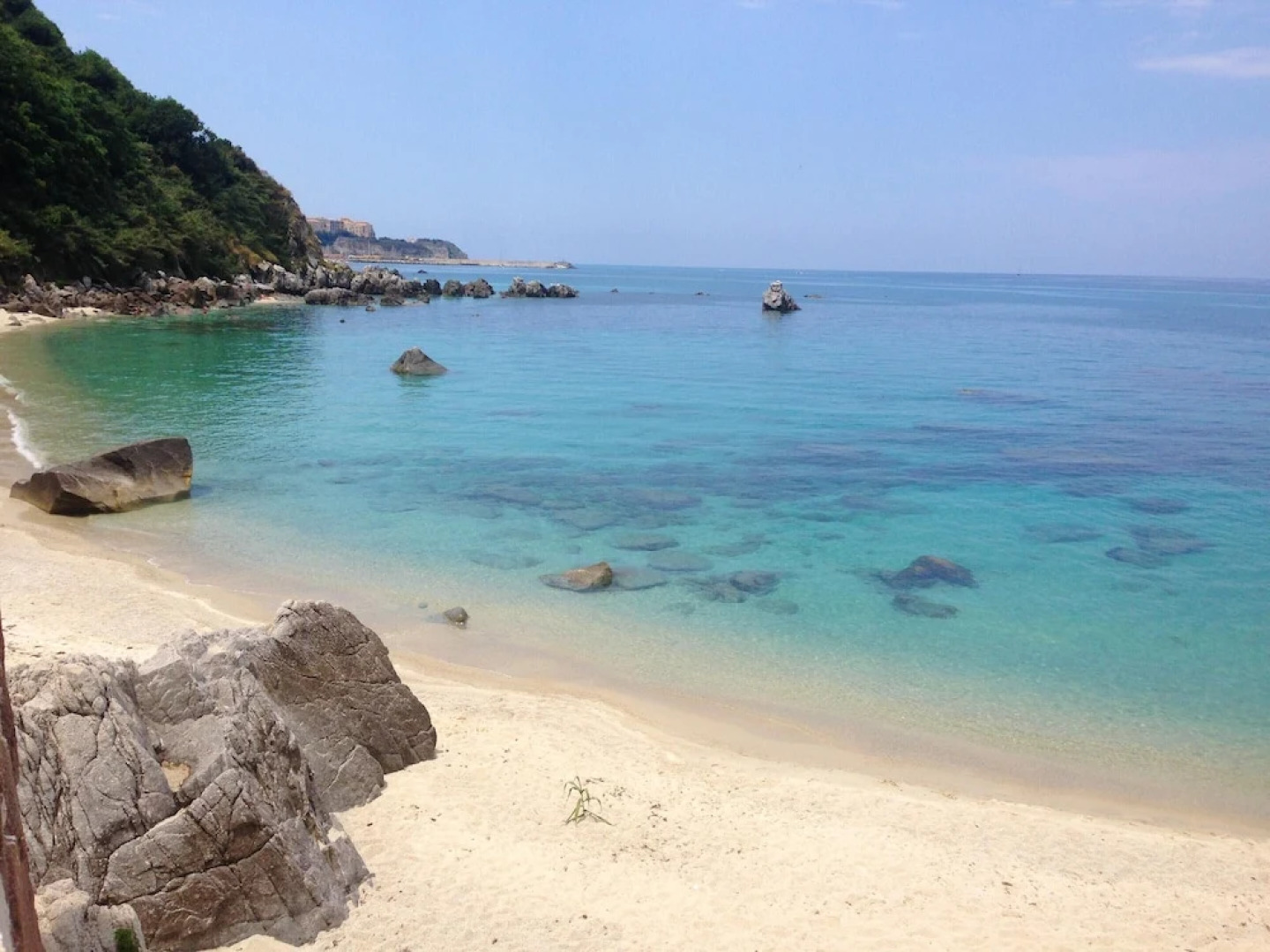 House With one Bedroom in Provincia di Vibo Valentia, With Shared Pool, Enclosed Garden and Wifi