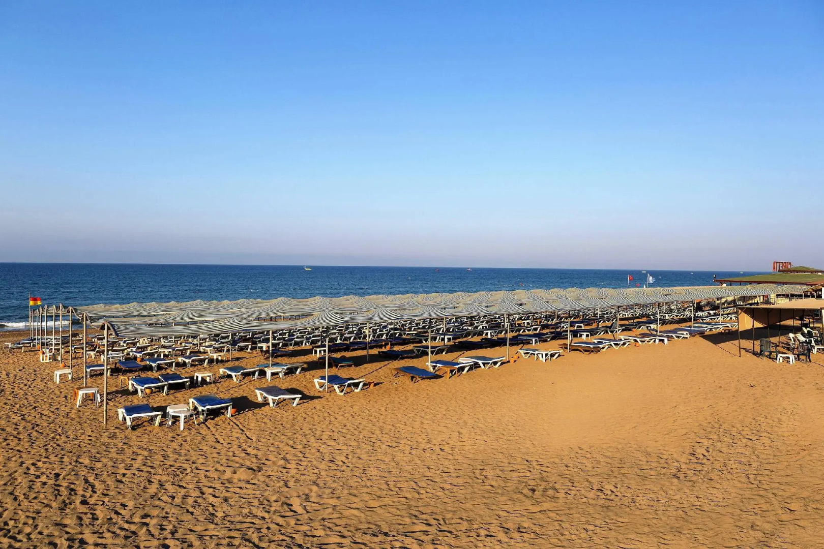 Caretta Beach Hotel