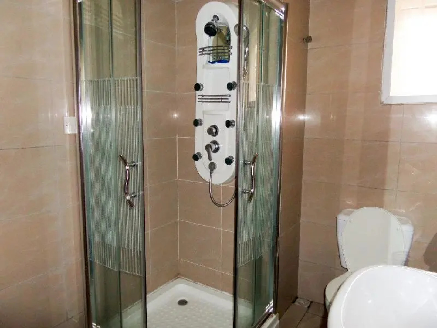 Lekki Astor Tourist Inn