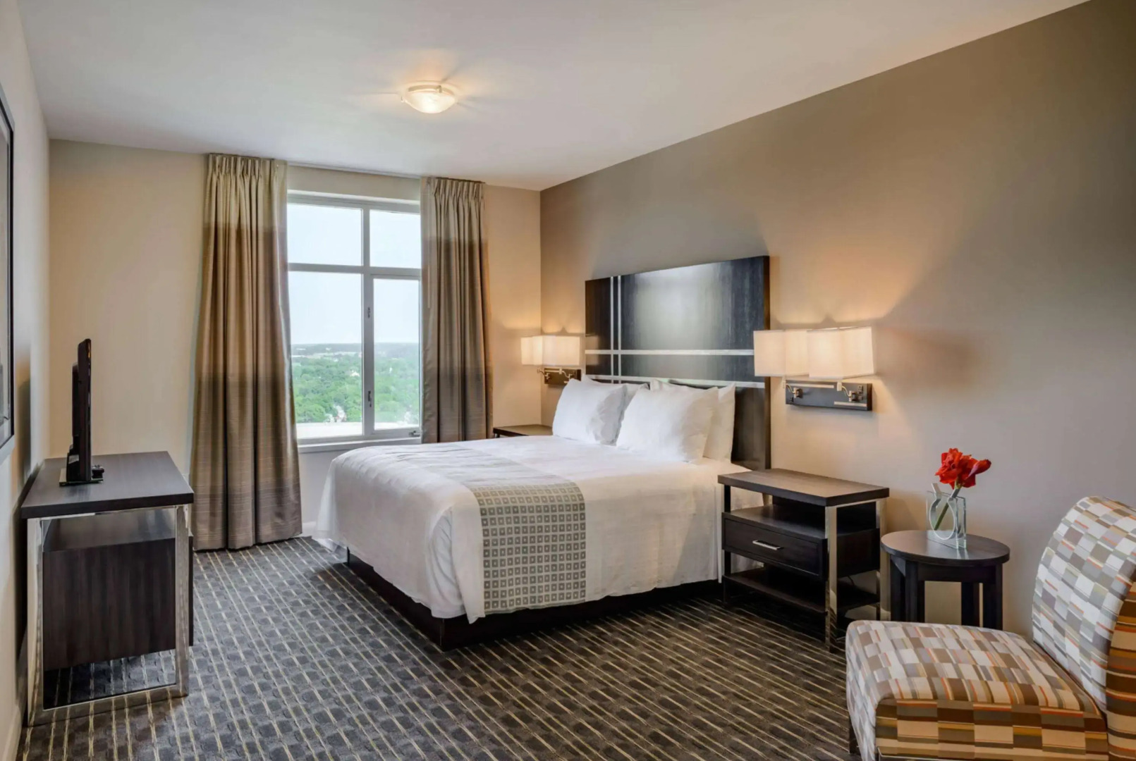 Broadway Plaza, Trademark Collection by Wyndham