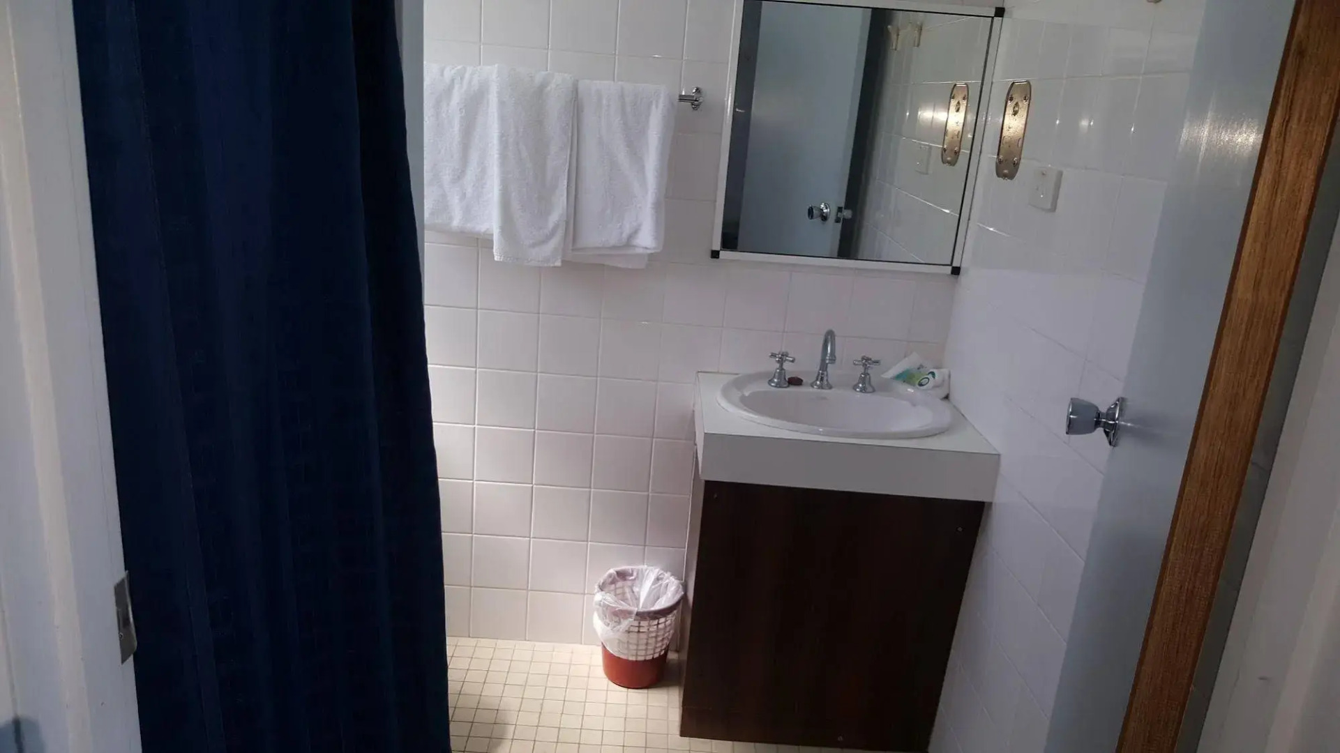 Nightcap at Queens Beach Hotel