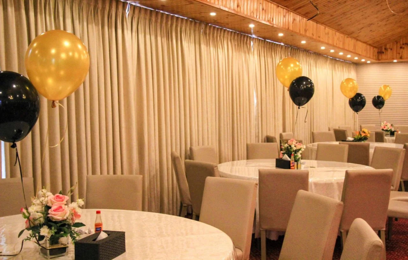 Balcony Hotel & Suites