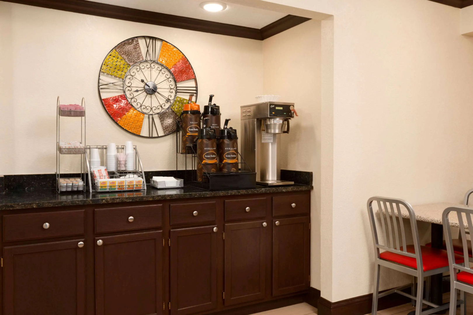 Super 8 By Wyndham Woodward