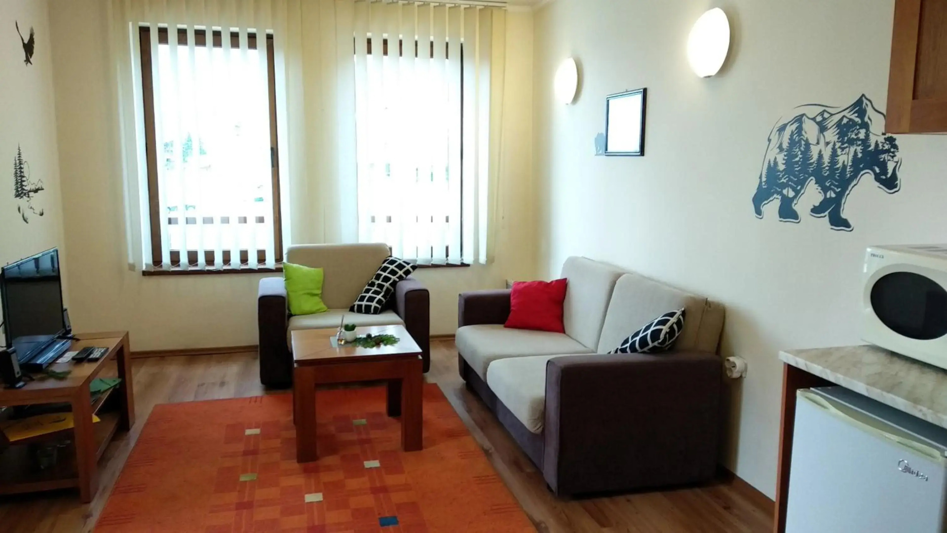 Pine Tree Apartment D34