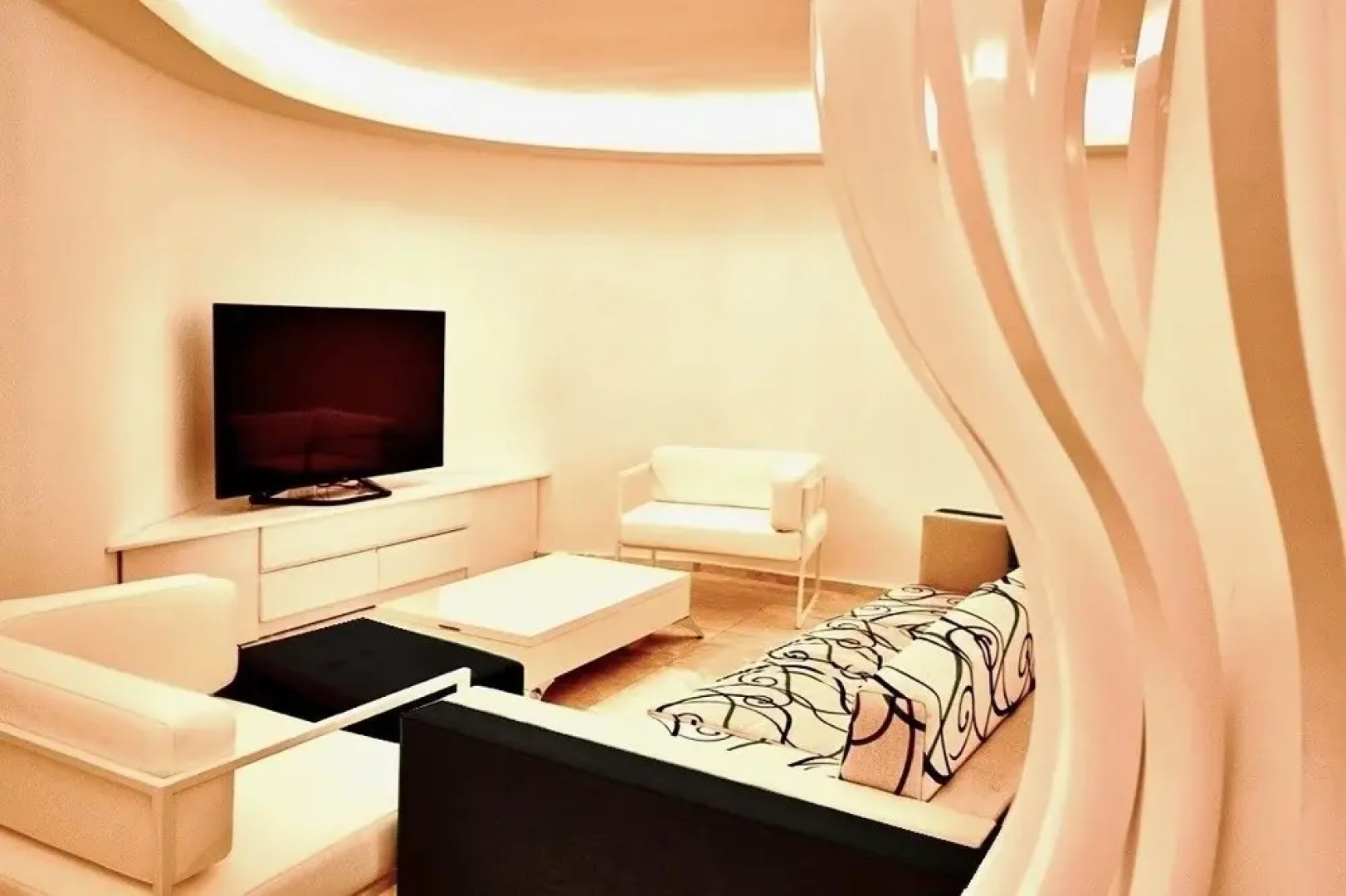 Villa Livadi by VillaTatilin