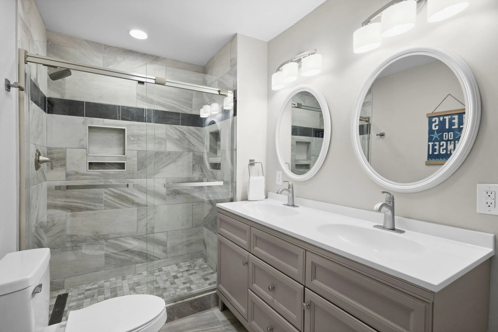 Sip, Sip Away by Avantstay Pool + Hot Tub