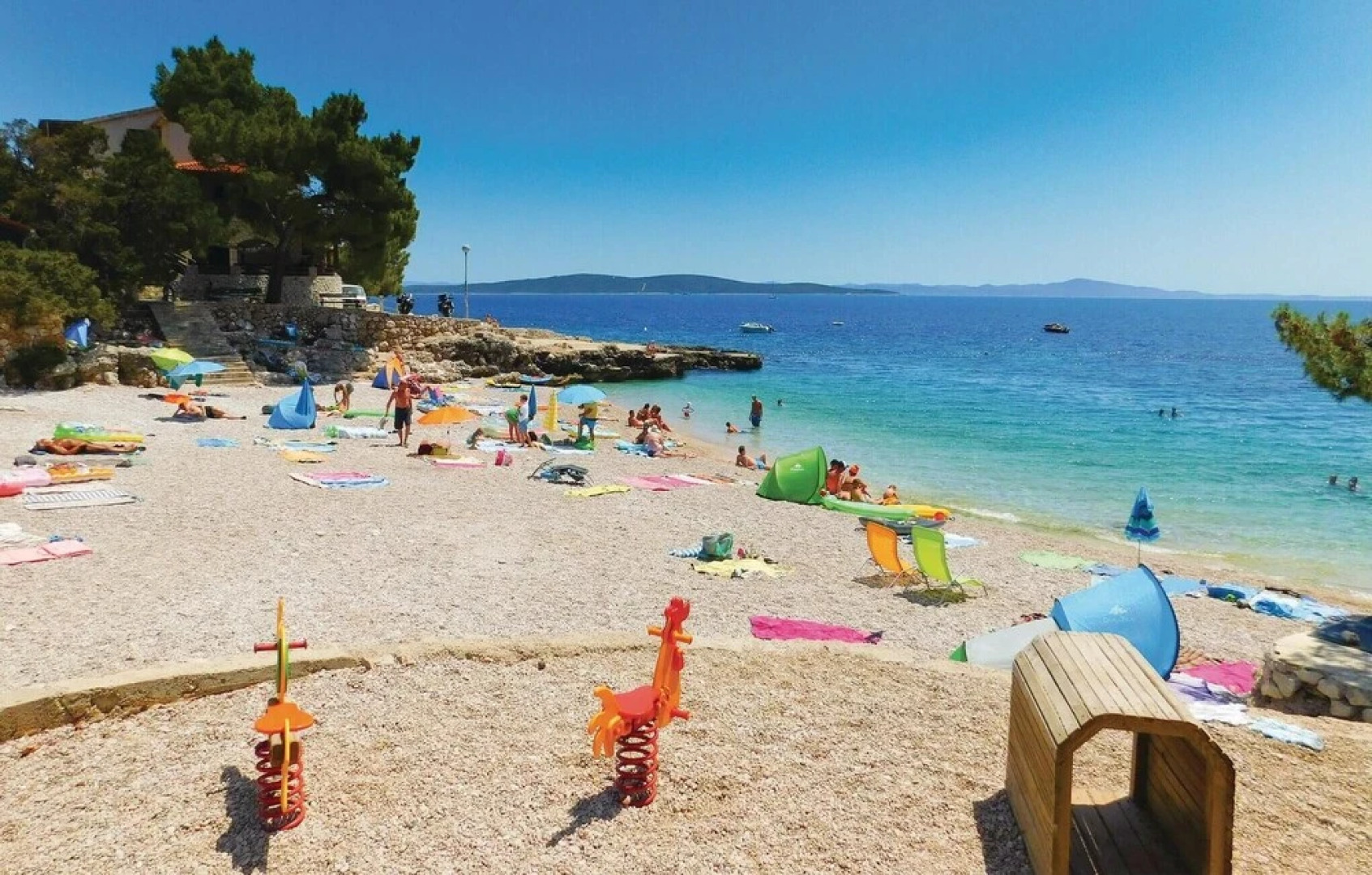 Stunning Home in Ivan Dolac With Wifi and 2 Bedrooms