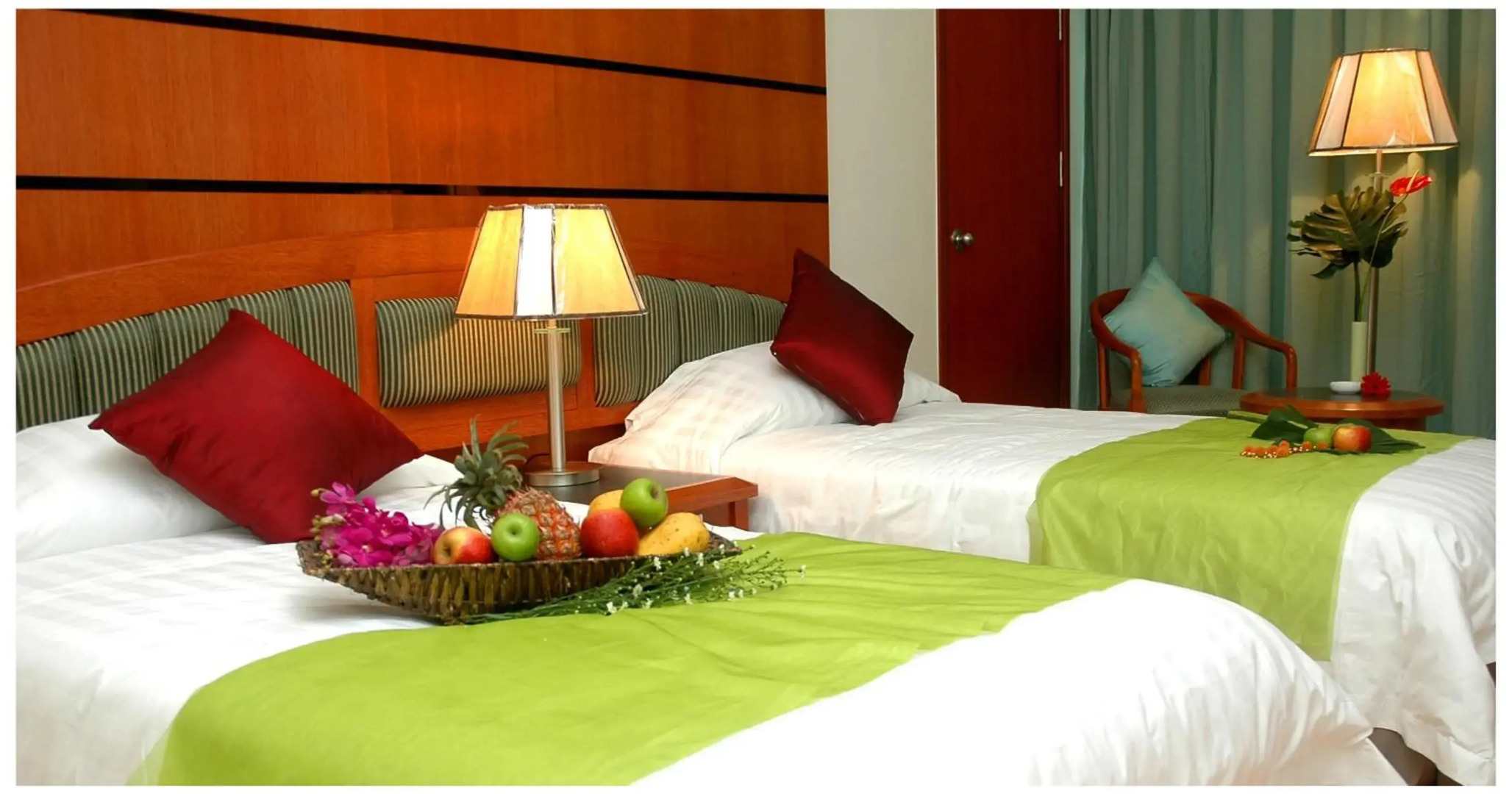 Oriental Crystal Hotel