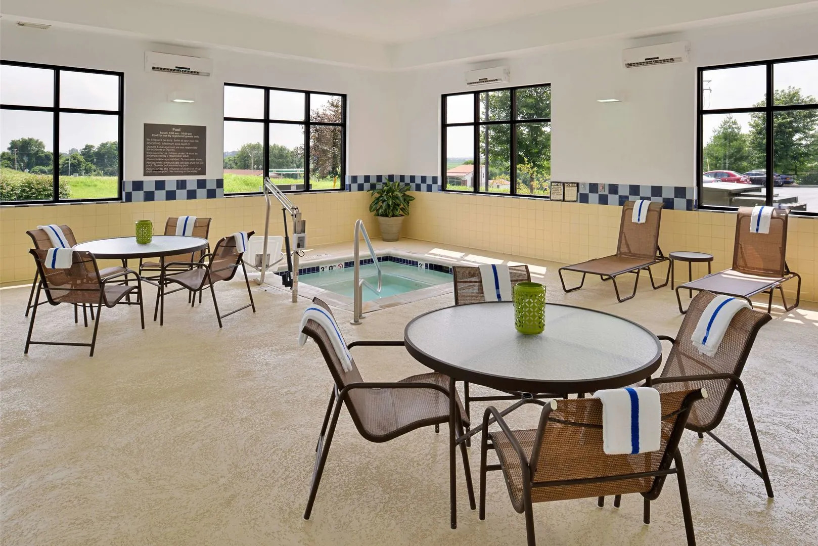 Hampton Inn & Suites St. Louis-Edwardsville