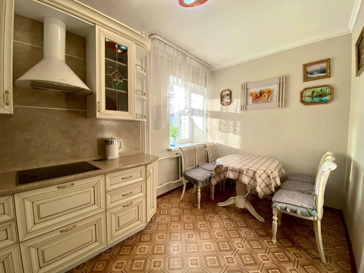 Декабрист на Подгорбунского 55