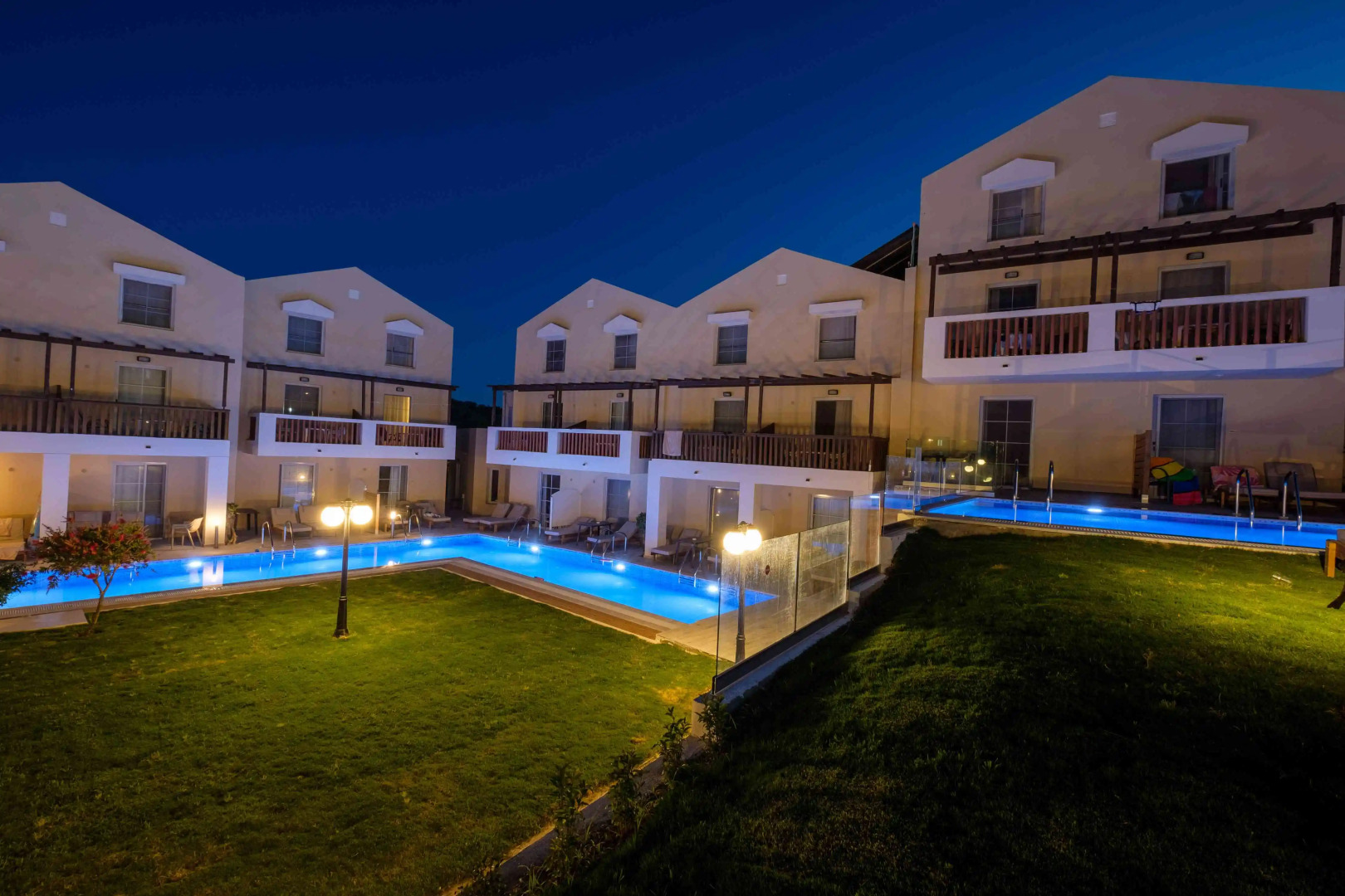 Akron Seascape Resort